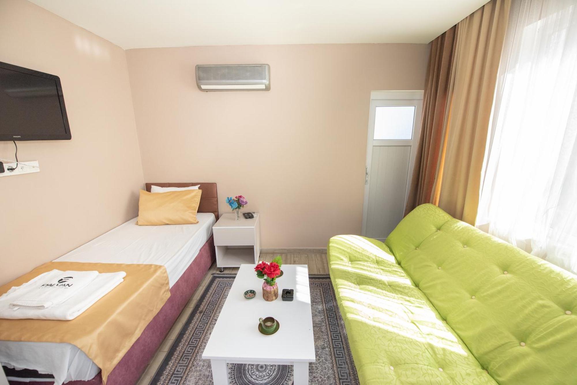 Palvan Hotel Анталия Екстериор снимка
